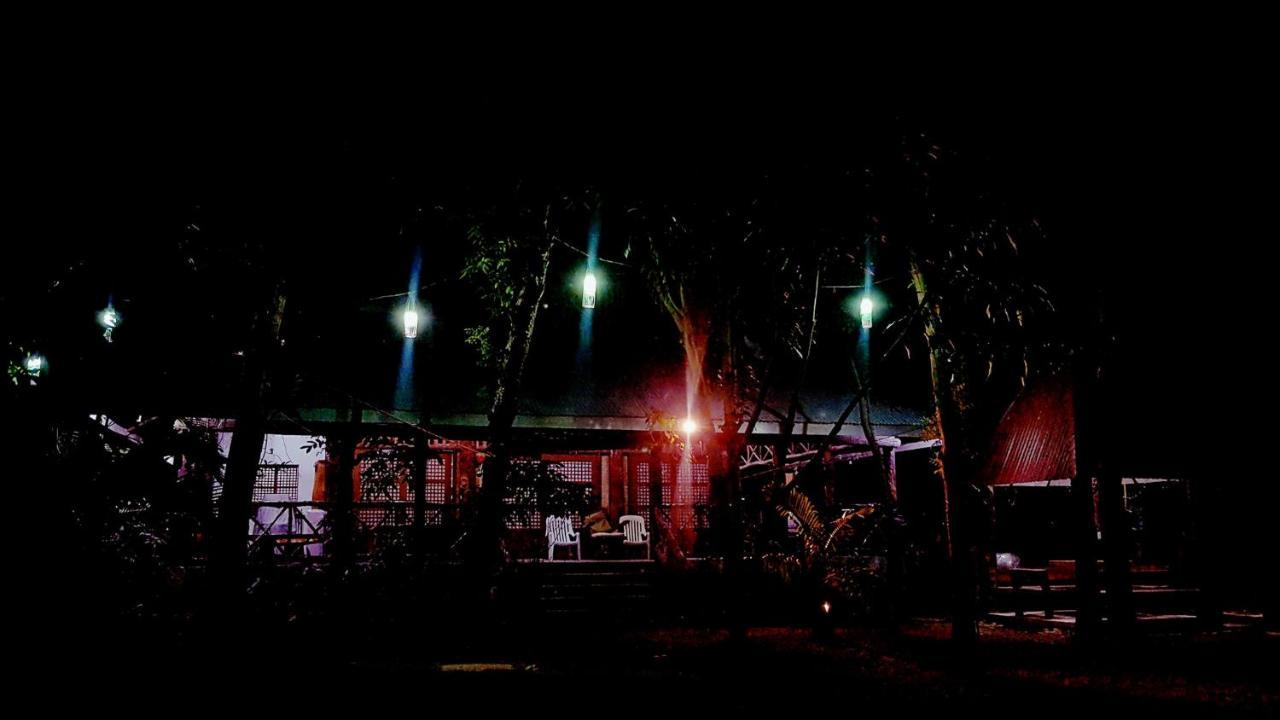 The Pelicans Resort Batangas Exterior foto